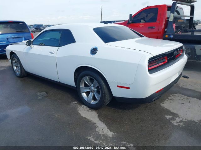 Photo 2 VIN: 2C3CDZAG8GH113710 - DODGE CHALLENGER 