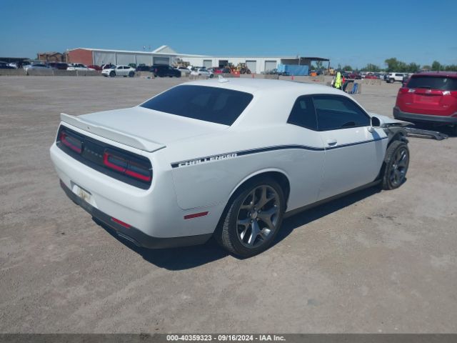 Photo 3 VIN: 2C3CDZAG8GH232356 - DODGE CHALLENGER 