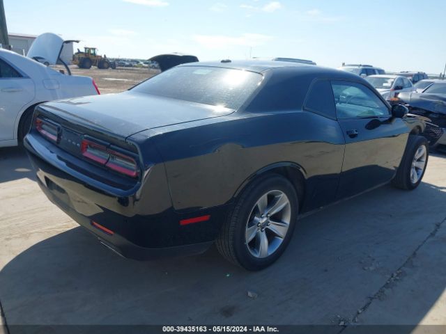 Photo 3 VIN: 2C3CDZAG8GH336667 - DODGE CHALLENGER 