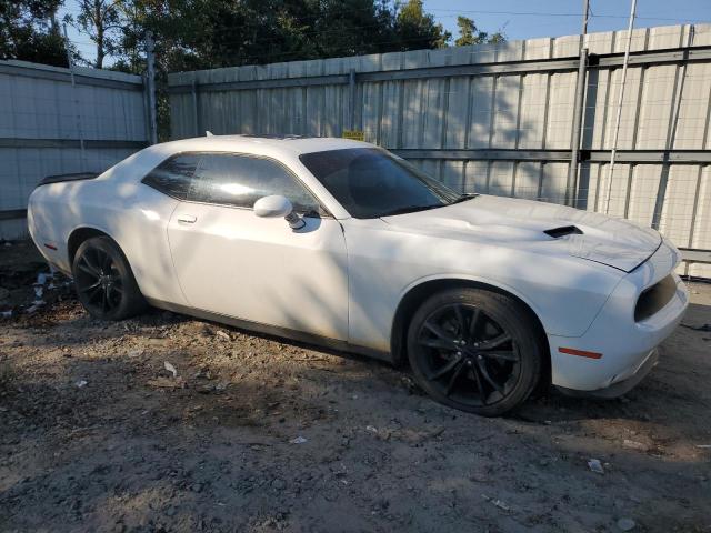 Photo 3 VIN: 2C3CDZAG8GH353064 - DODGE CHALLENGER 