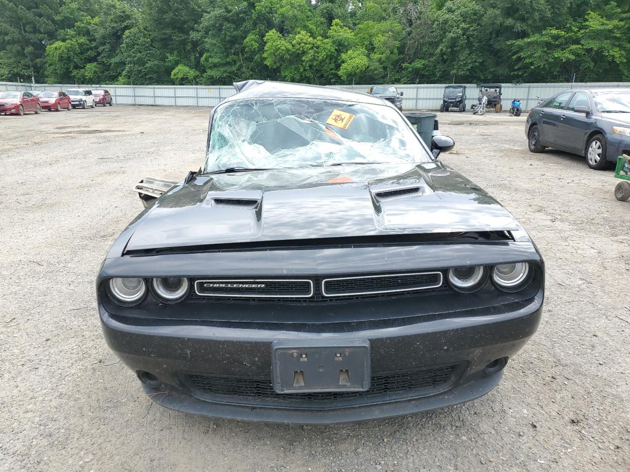 Photo 4 VIN: 2C3CDZAG8JH199611 - DODGE CHALLENGER 