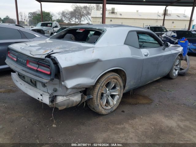 Photo 3 VIN: 2C3CDZAG8JH218853 - DODGE CHALLENGER 