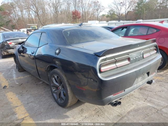 Photo 2 VIN: 2C3CDZAG8JH258561 - DODGE CHALLENGER 