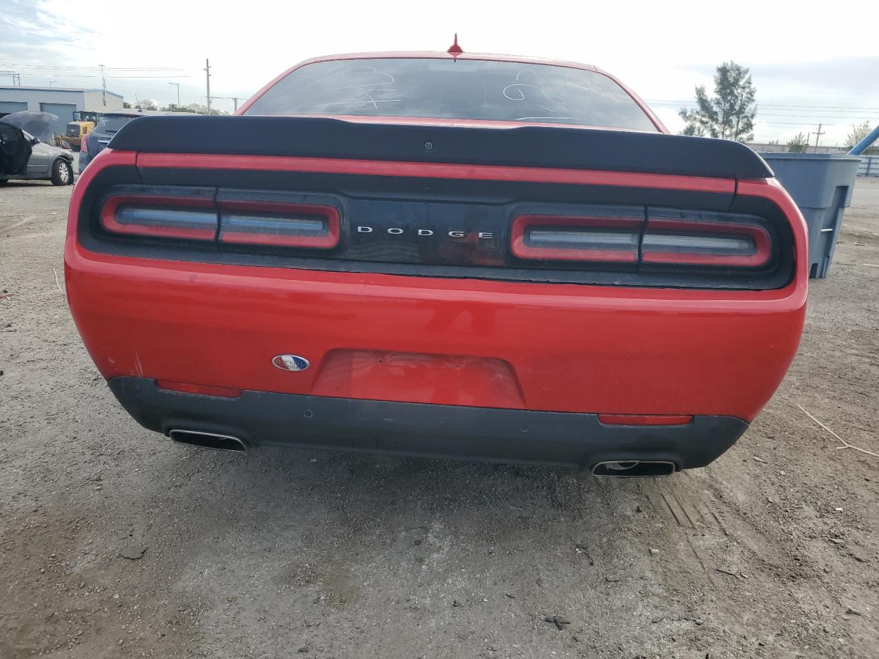 Photo 5 VIN: 2C3CDZAG8JH315874 - DODGE CHALLENGER 