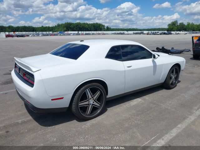 Photo 3 VIN: 2C3CDZAG8JH321688 - DODGE CHALLENGER 