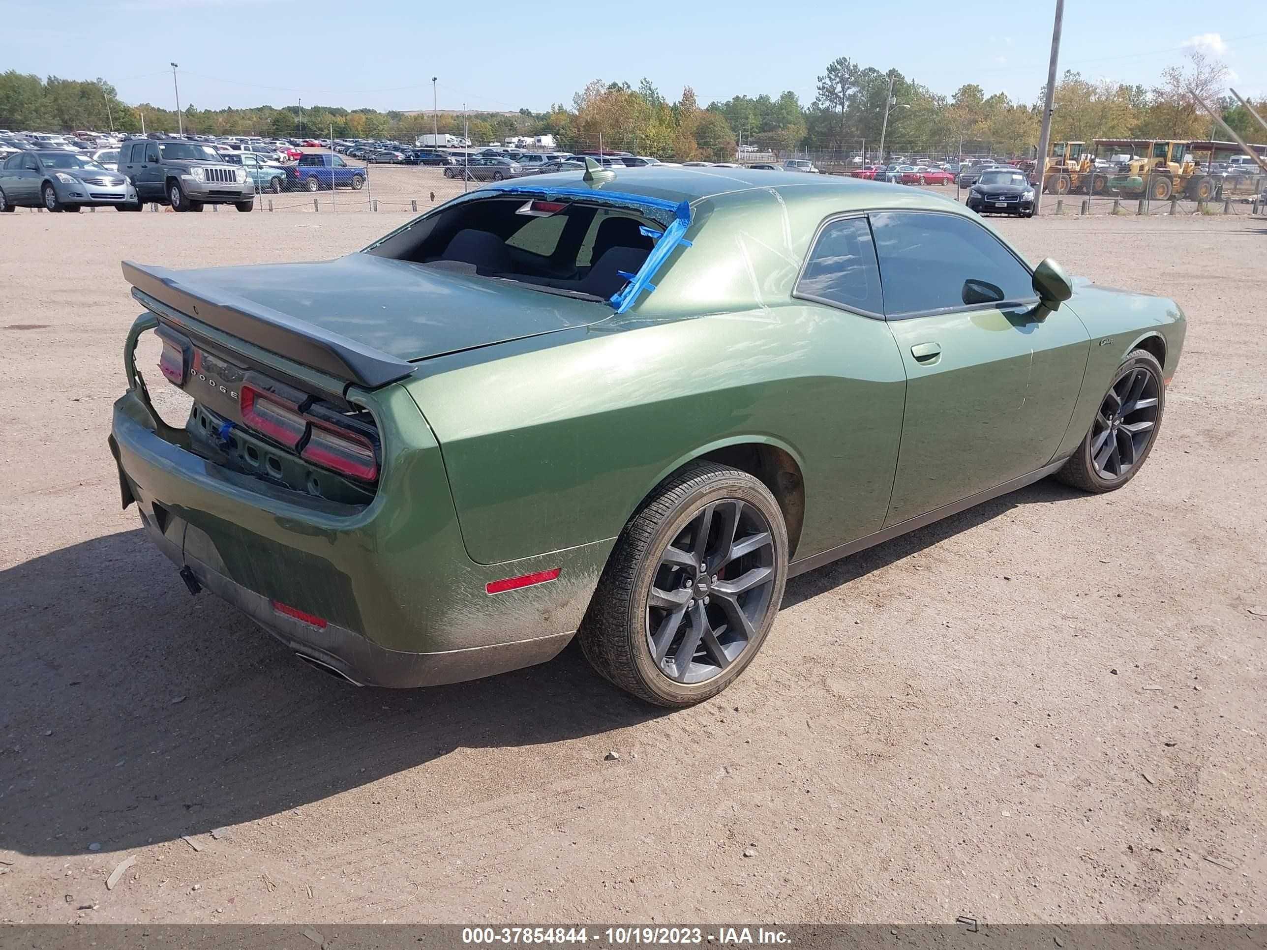 Photo 3 VIN: 2C3CDZAG8KH602701 - DODGE CHALLENGER 