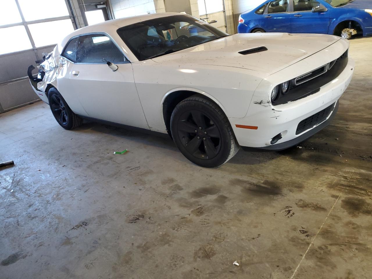 Photo 3 VIN: 2C3CDZAG8KH627789 - DODGE CHALLENGER 