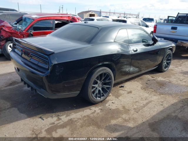 Photo 3 VIN: 2C3CDZAG8KH701597 - DODGE CHALLENGER 