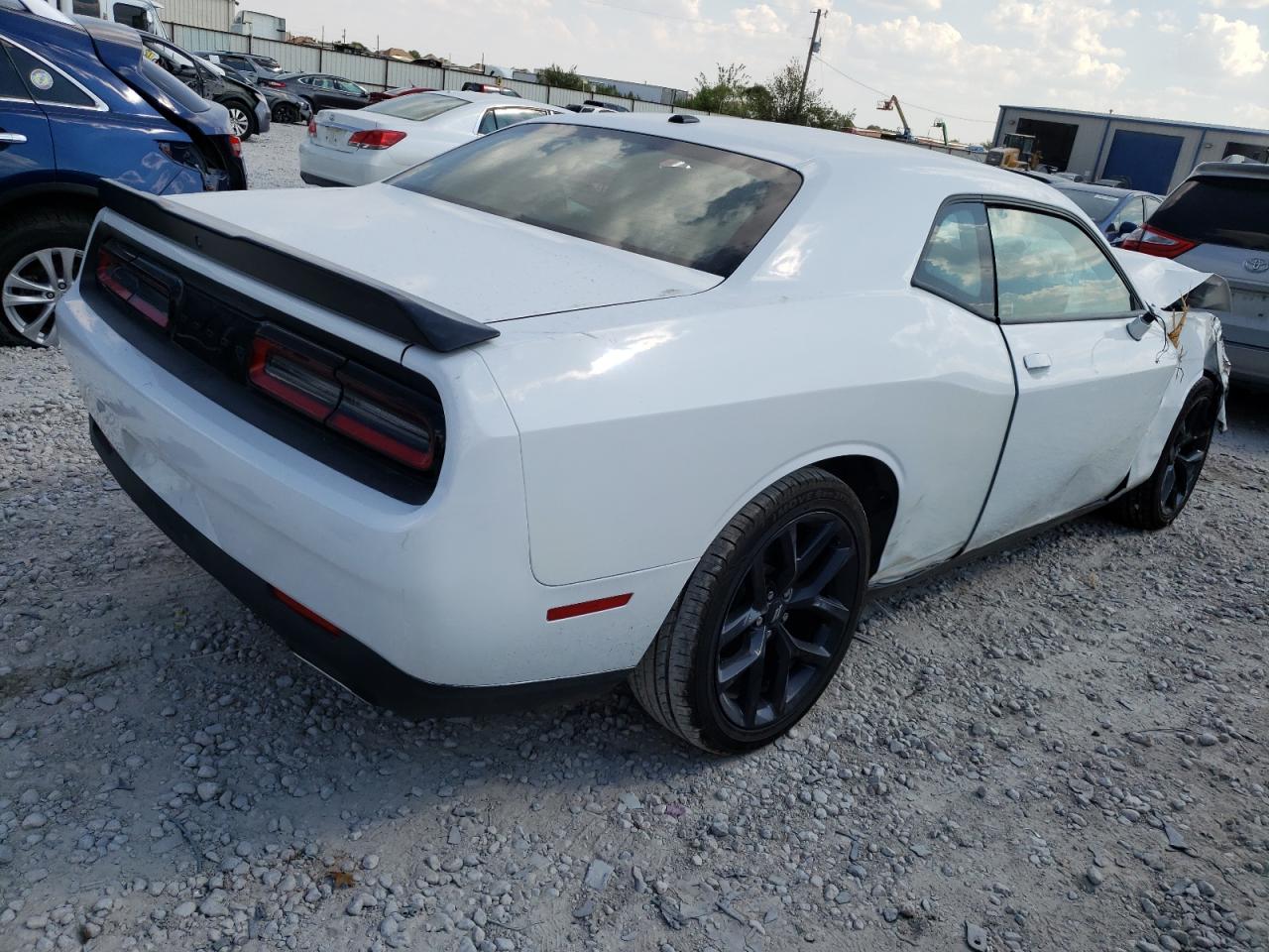 Photo 2 VIN: 2C3CDZAG8LH134938 - DODGE CHALLENGER 