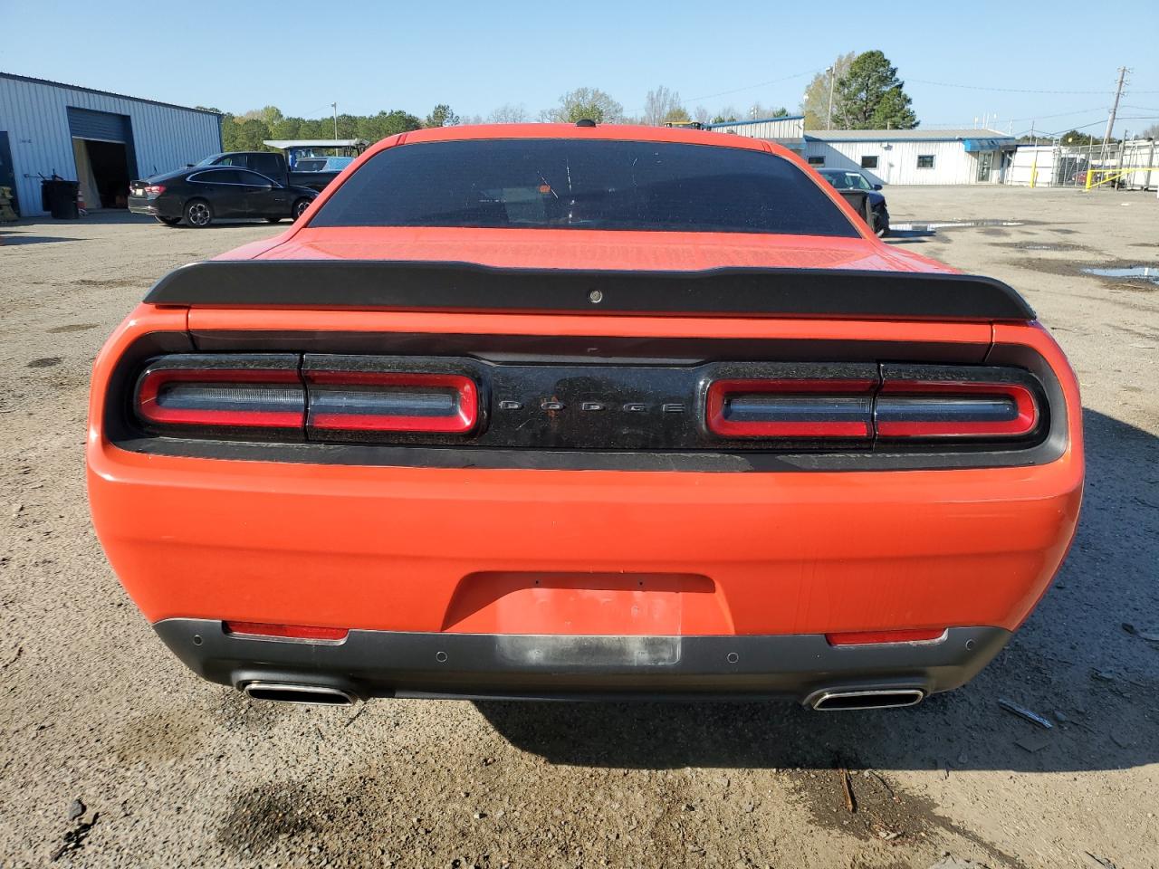 Photo 5 VIN: 2C3CDZAG8LH174422 - DODGE CHALLENGER 