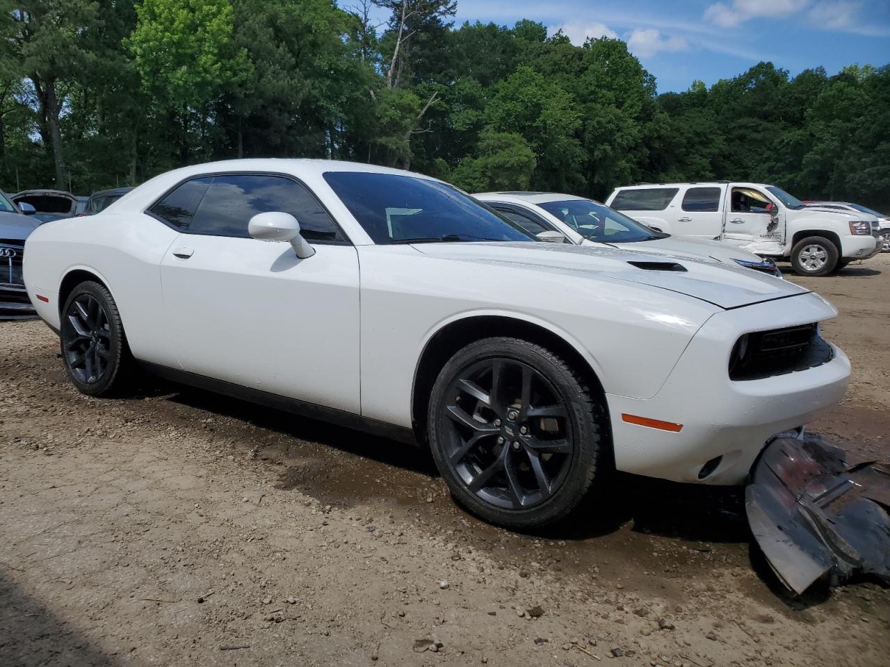 Photo 3 VIN: 2C3CDZAG8NH132240 - DODGE CHALLENGER 