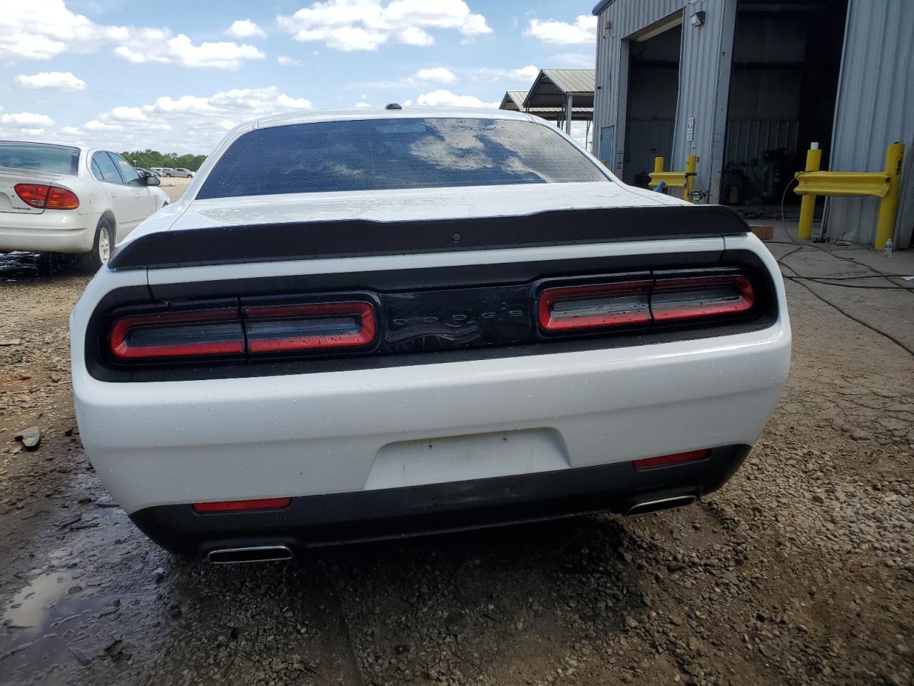 Photo 5 VIN: 2C3CDZAG8NH132240 - DODGE CHALLENGER 