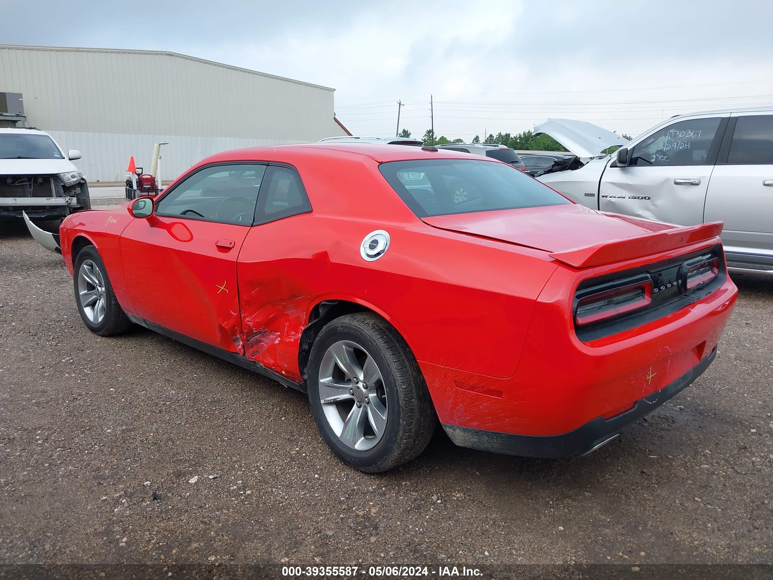 Photo 2 VIN: 2C3CDZAG8NH242267 - DODGE CHALLENGER 