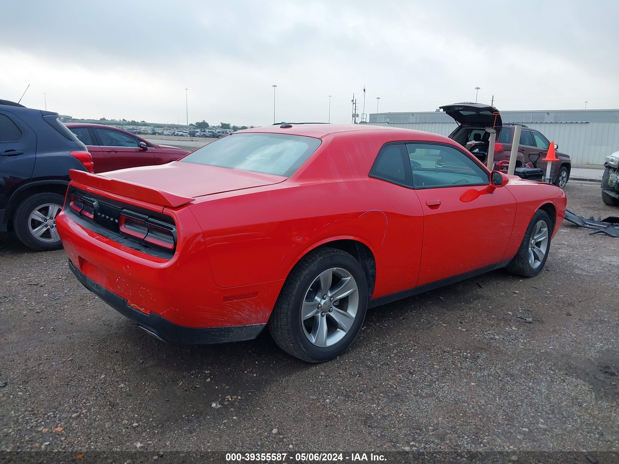 Photo 3 VIN: 2C3CDZAG8NH242267 - DODGE CHALLENGER 