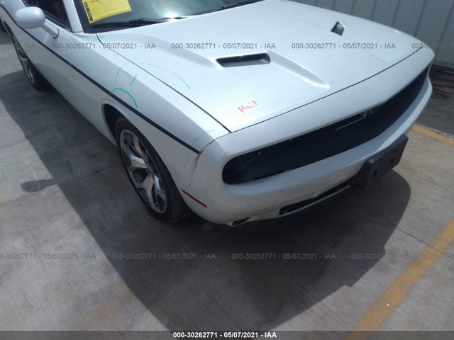 Photo 5 VIN: 2C3CDZAG9GH148787 - DODGE CHALLENGER 