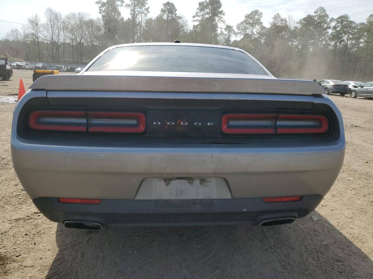 Photo 5 VIN: 2C3CDZAG9GH336905 - DODGE CHALLENGER 