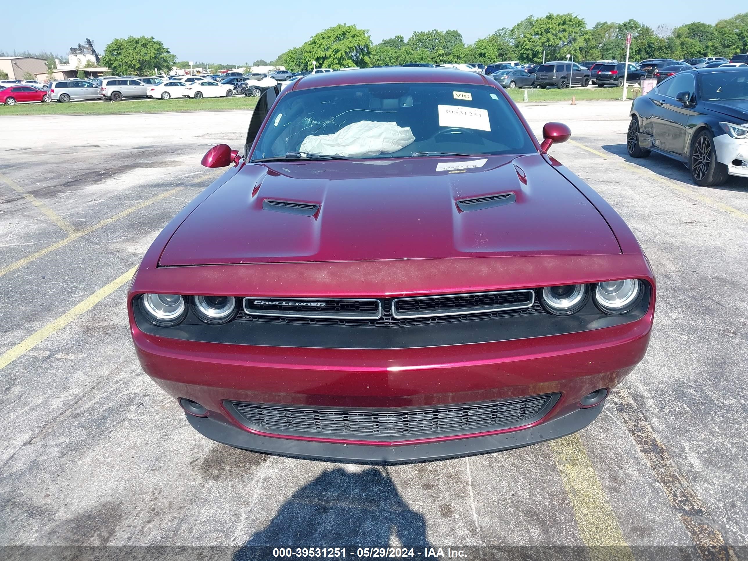 Photo 11 VIN: 2C3CDZAG9HH666173 - DODGE CHALLENGER 