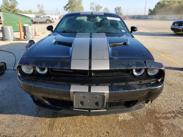 Photo 4 VIN: 2C3CDZAG9JH311588 - DODGE CHALLENGER 