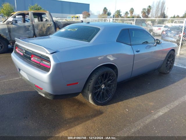 Photo 3 VIN: 2C3CDZAG9KH701236 - DODGE CHALLENGER 