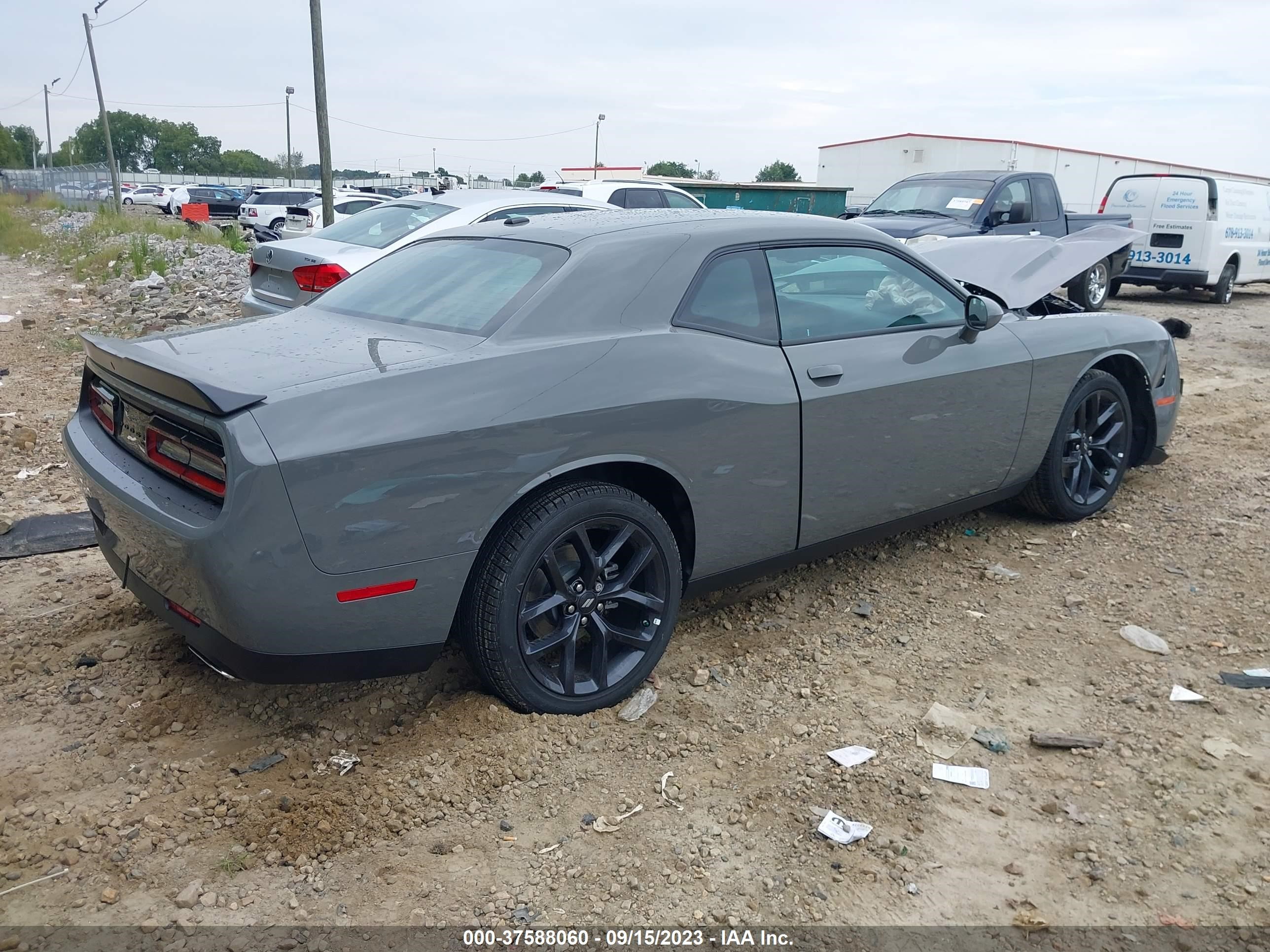 Photo 3 VIN: 2C3CDZAG9PH634340 - DODGE CHALLENGER 