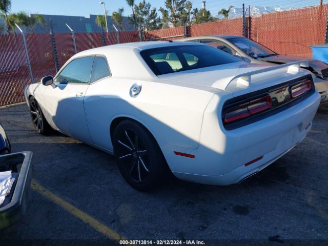 Photo 2 VIN: 2C3CDZAGXFH823285 - DODGE CHALLENGER 