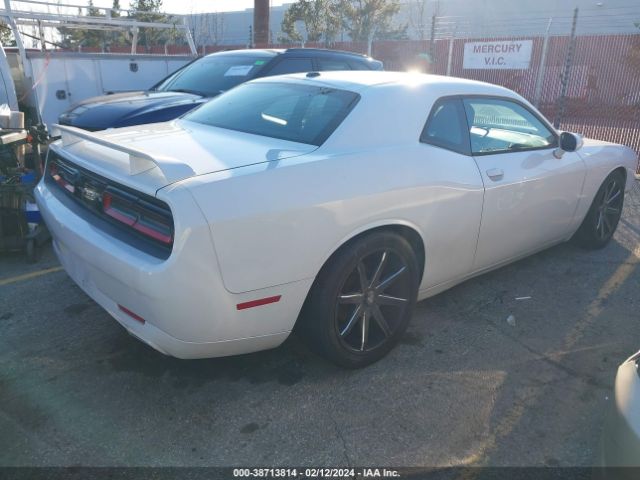 Photo 3 VIN: 2C3CDZAGXFH823285 - DODGE CHALLENGER 