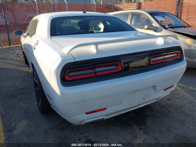 Photo 5 VIN: 2C3CDZAGXFH823285 - DODGE CHALLENGER 