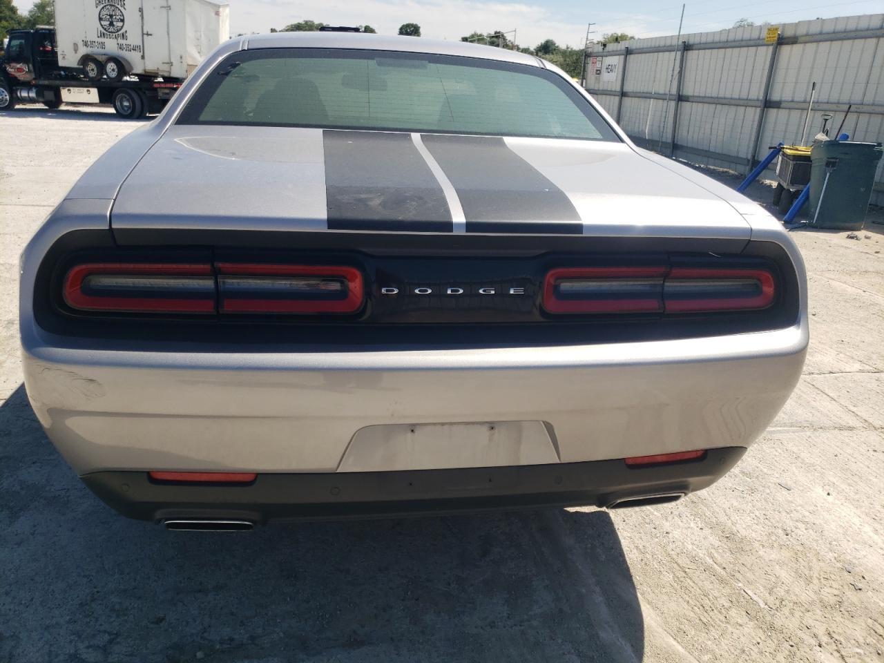 Photo 5 VIN: 2C3CDZAGXGH358864 - DODGE CHALLENGER 