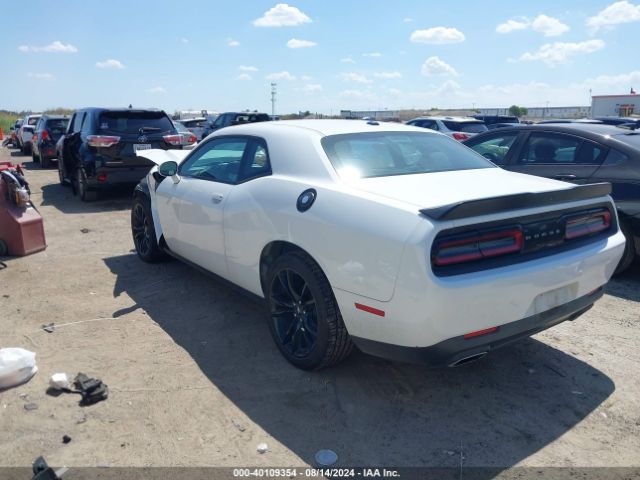 Photo 2 VIN: 2C3CDZAGXHH531834 - DODGE CHALLENGER 