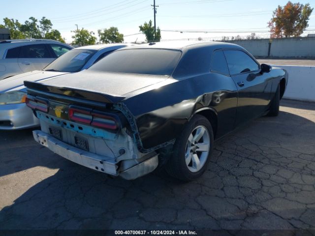 Photo 3 VIN: 2C3CDZAGXJH265480 - DODGE CHALLENGER 