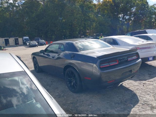 Photo 2 VIN: 2C3CDZAGXJH333342 - DODGE CHALLENGER 