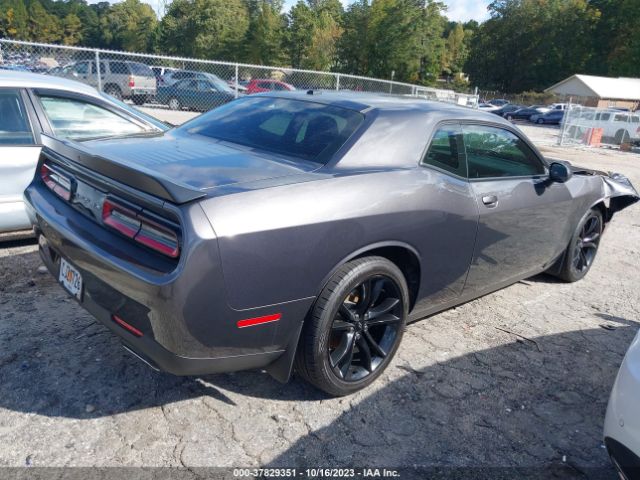 Photo 3 VIN: 2C3CDZAGXJH333342 - DODGE CHALLENGER 