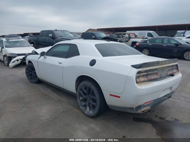 Photo 2 VIN: 2C3CDZAGXKH611206 - DODGE CHALLENGER 