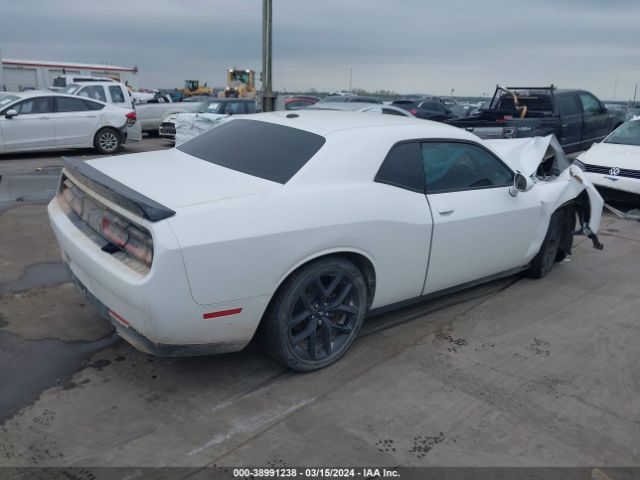 Photo 3 VIN: 2C3CDZAGXKH611206 - DODGE CHALLENGER 