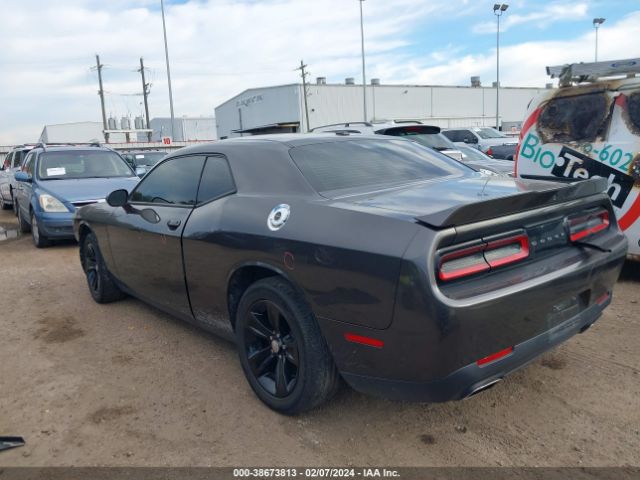 Photo 2 VIN: 2C3CDZAGXLH210241 - DODGE CHALLENGER 