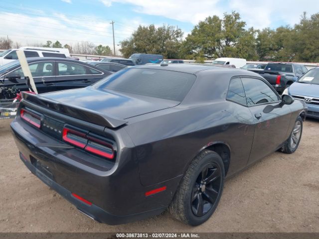 Photo 3 VIN: 2C3CDZAGXLH210241 - DODGE CHALLENGER 