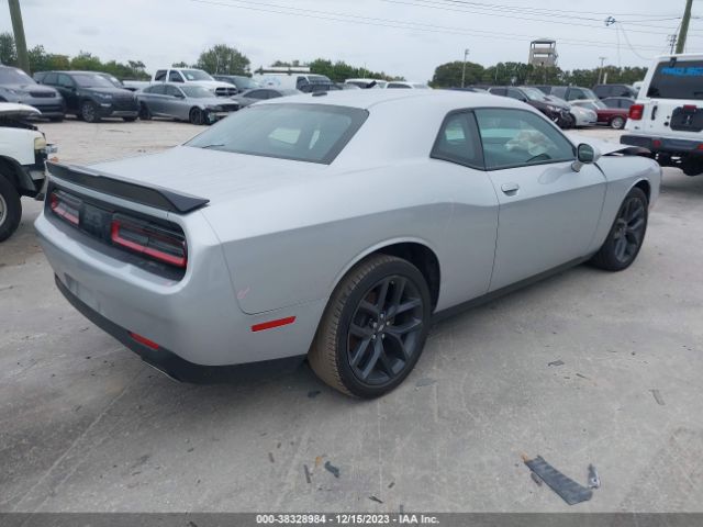 Photo 3 VIN: 2C3CDZAGXNH211635 - DODGE CHALLENGER 