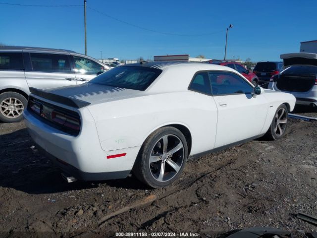 Photo 3 VIN: 2C3CDZAT0FH811269 - DODGE CHALLENGER 