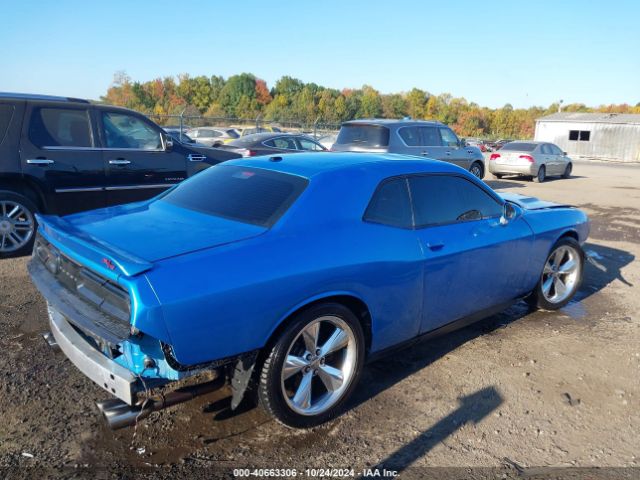 Photo 3 VIN: 2C3CDZAT0FH811384 - DODGE CHALLENGER 