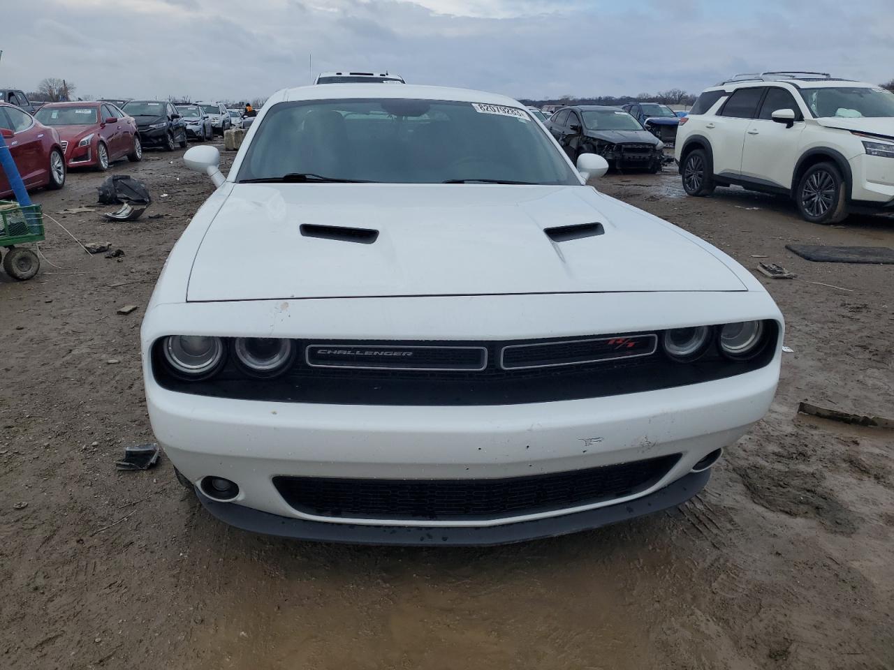 Photo 4 VIN: 2C3CDZAT4FH865447 - DODGE CHALLENGER 