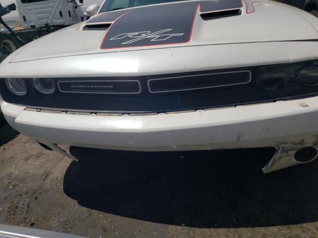 Photo 8 VIN: 2C3CDZAT6FH717638 - DODGE CHALLENGER 