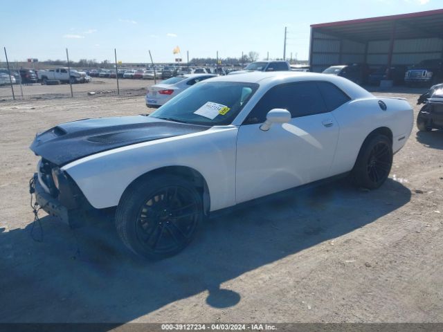 Photo 1 VIN: 2C3CDZAT7FH737459 - DODGE CHALLENGER 