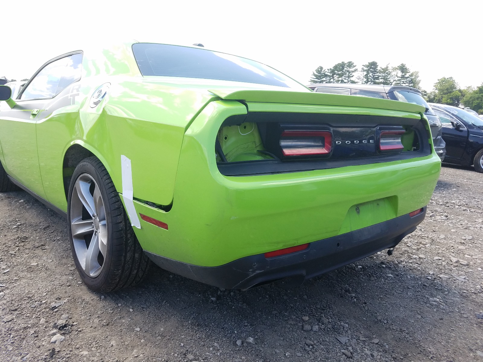 Photo 8 VIN: 2C3CDZAT7FH843295 - DODGE CHALLENGER 