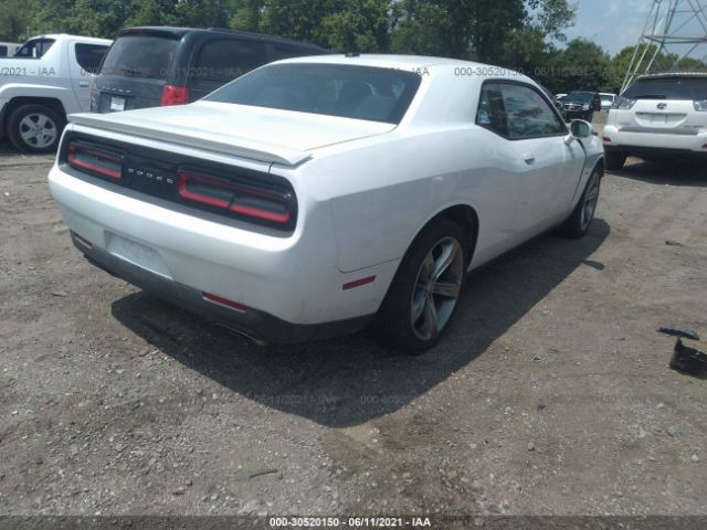 Photo 3 VIN: 2C3CDZATXFH816639 - DODGE CHALLENGER 