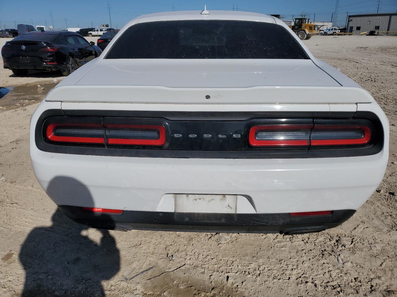 Photo 5 VIN: 2C3CDZBG9FH722995 - DODGE CHALLENGER 