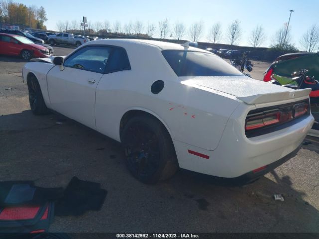 Photo 2 VIN: 2C3CDZBG9FH850721 - DODGE CHALLENGER 