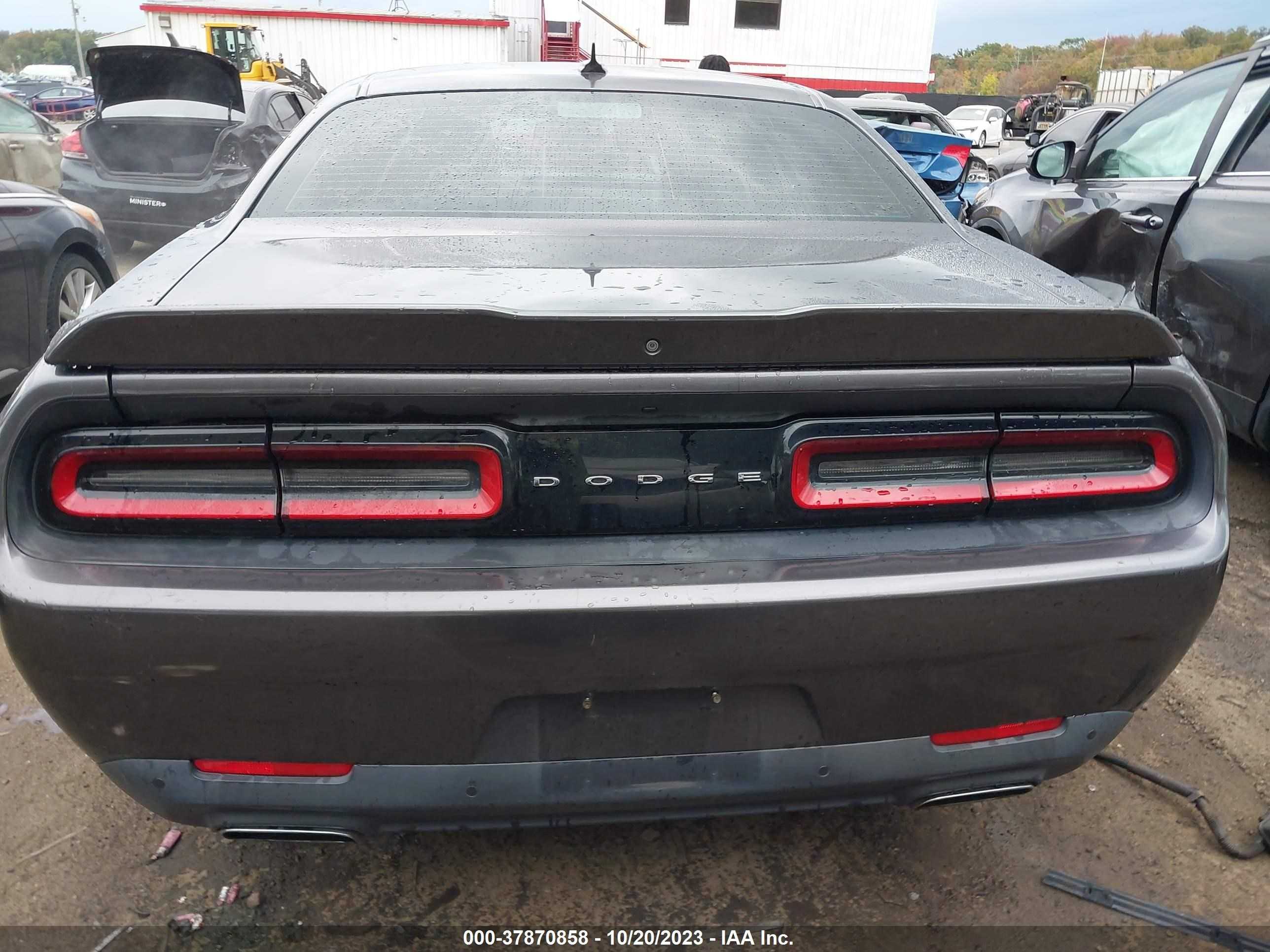 Photo 15 VIN: 2C3CDZBGXFH702366 - DODGE CHALLENGER 