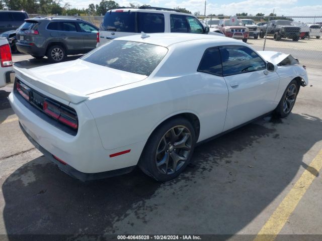 Photo 3 VIN: 2C3CDZBGXFH911882 - DODGE CHALLENGER 