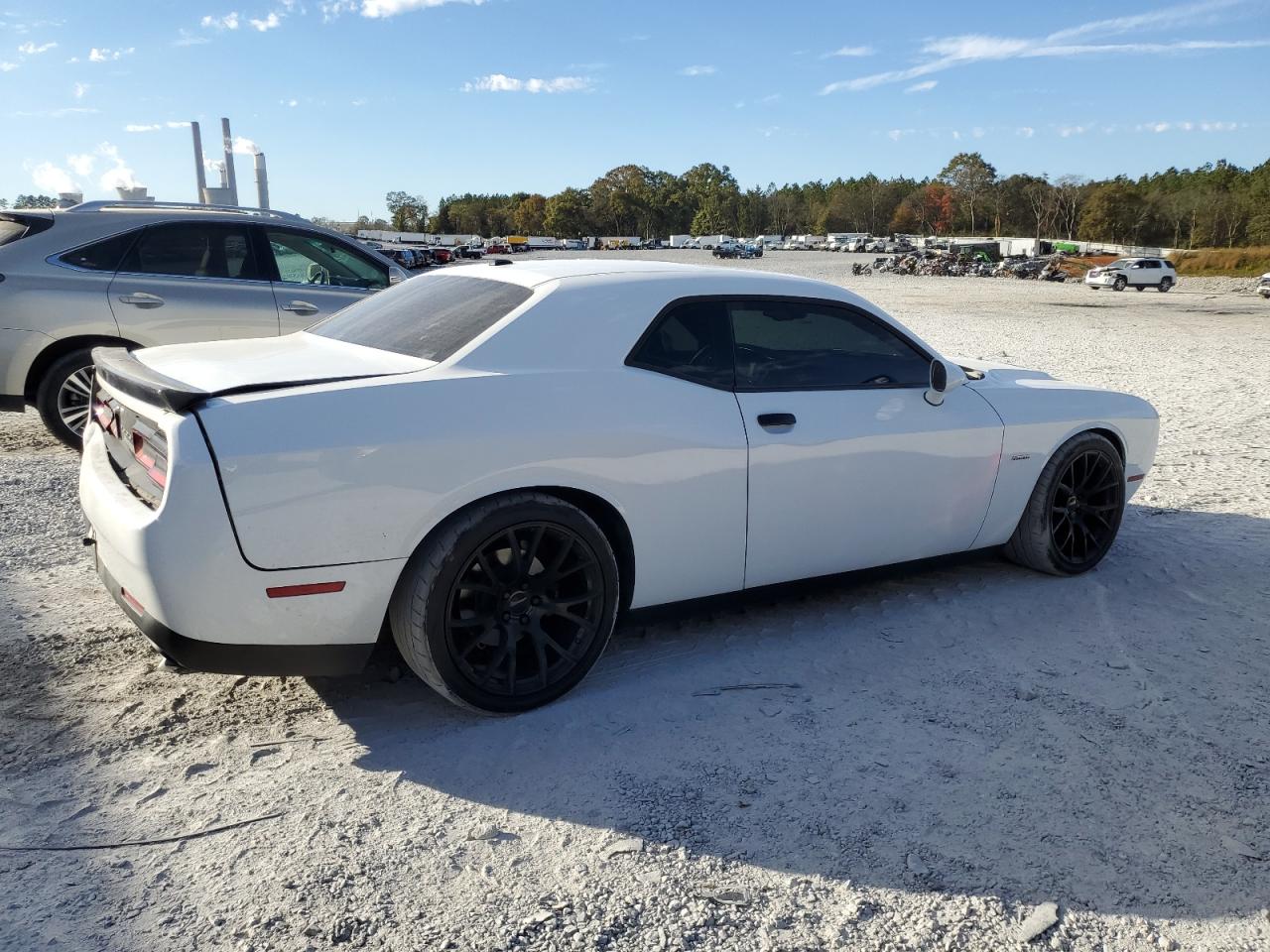 Photo 2 VIN: 2C3CDZBT0HH658040 - DODGE CHALLENGER 