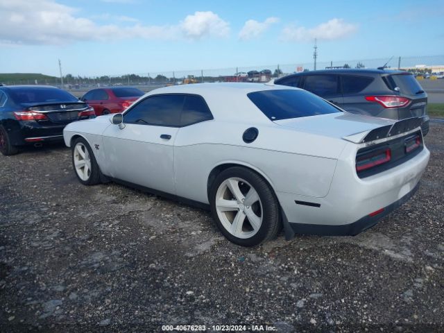 Photo 2 VIN: 2C3CDZBT0JH182894 - DODGE CHALLENGER 